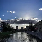 Apartament Dzoni's