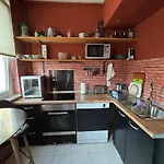 Dzoni's Apartament *