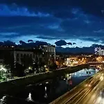 Apartament Dzoni's